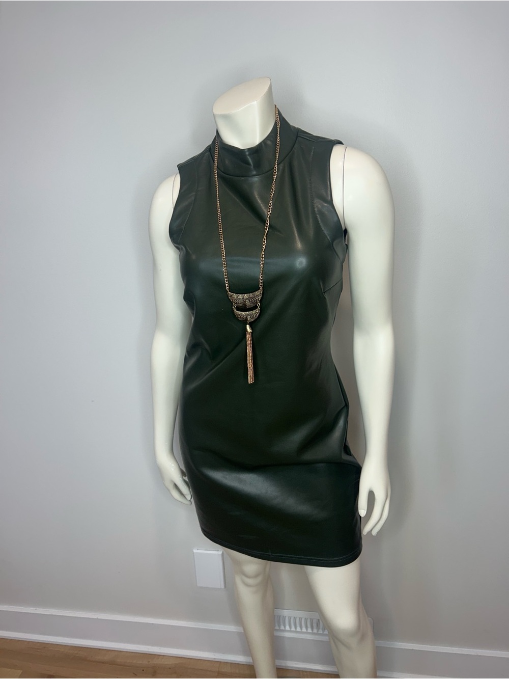 Beautiful Sleeveless Faux Leather Mini Dress in olive Green❤️S